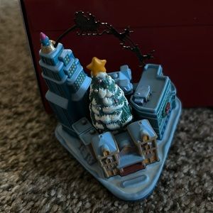 Christmastime in the city Hallmark Ornament